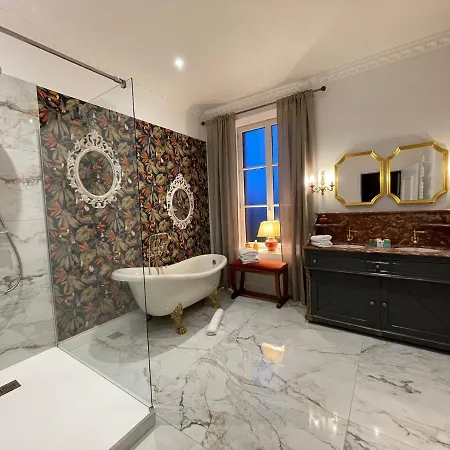Anelys - Chateau Du Bocage Bed & Breakfast *