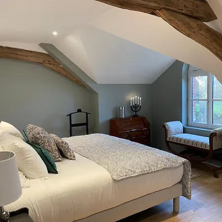 Anelys - Chateau Du Bocage Bed & Breakfast