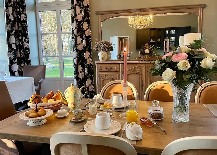 Anelys - Chateau Du Bocage לינה וארוחת בוקר *