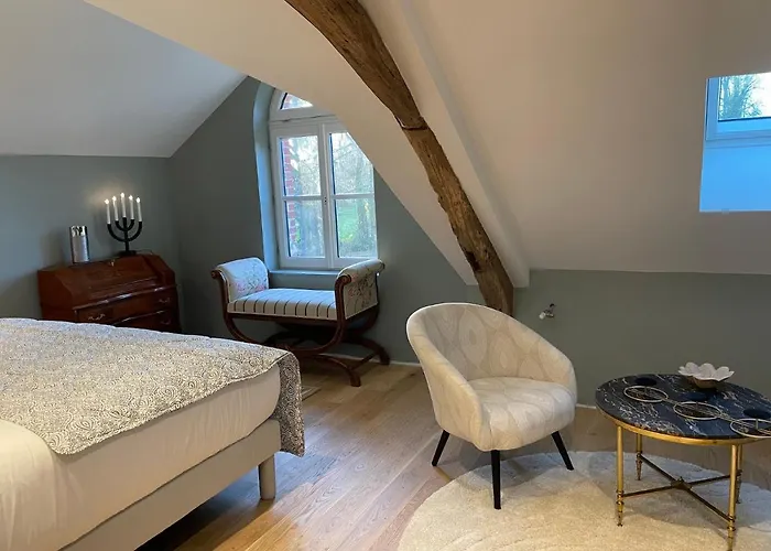 Anelys - Chateau Du Bocage לינה וארוחת בוקר *