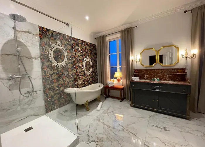 Anelys - Chateau Du Bocage לינה וארוחת בוקר *