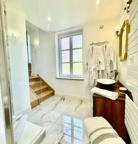 Anelys - Chateau Du Bocage לינה וארוחת בוקר Équemauville