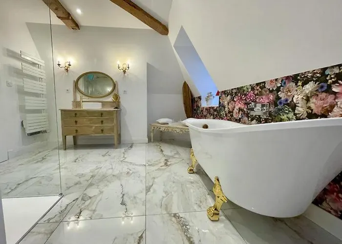 Anelys - Chateau Du Bocage לינה וארוחת בוקר Équemauville